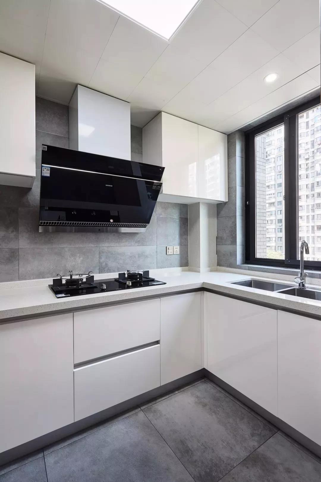 「翻新改造」實景案例|275㎡超大戶型輕奢風，舒適耐用且高效的生活空間！