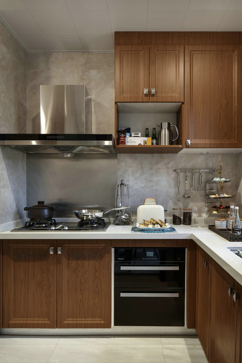 蘇州115㎡新中式兩居，黑白灰點綴孔雀綠，從客廳美到臥室！