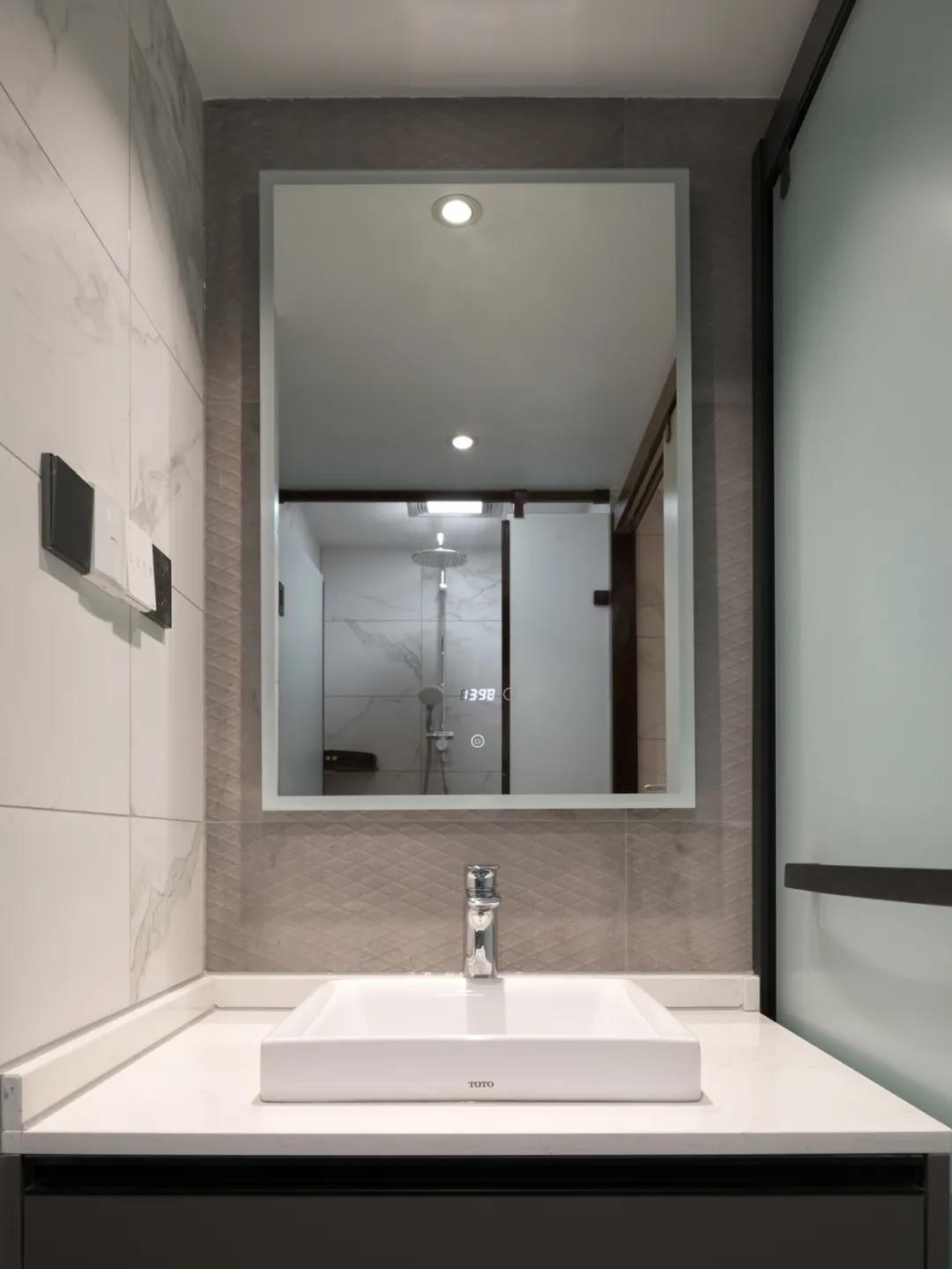 96㎡小二居，榻榻米客廳看書練琴，既寬敞又能裝