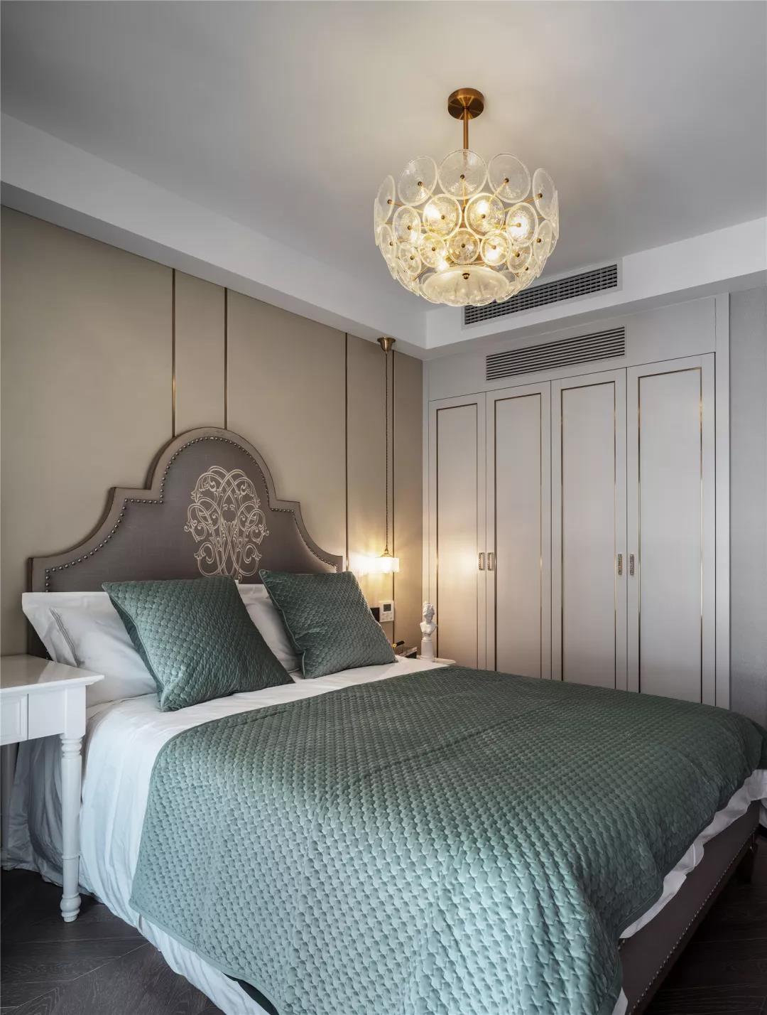 女兒送退休爸媽140㎡養老宅，鄰居都夸品味好