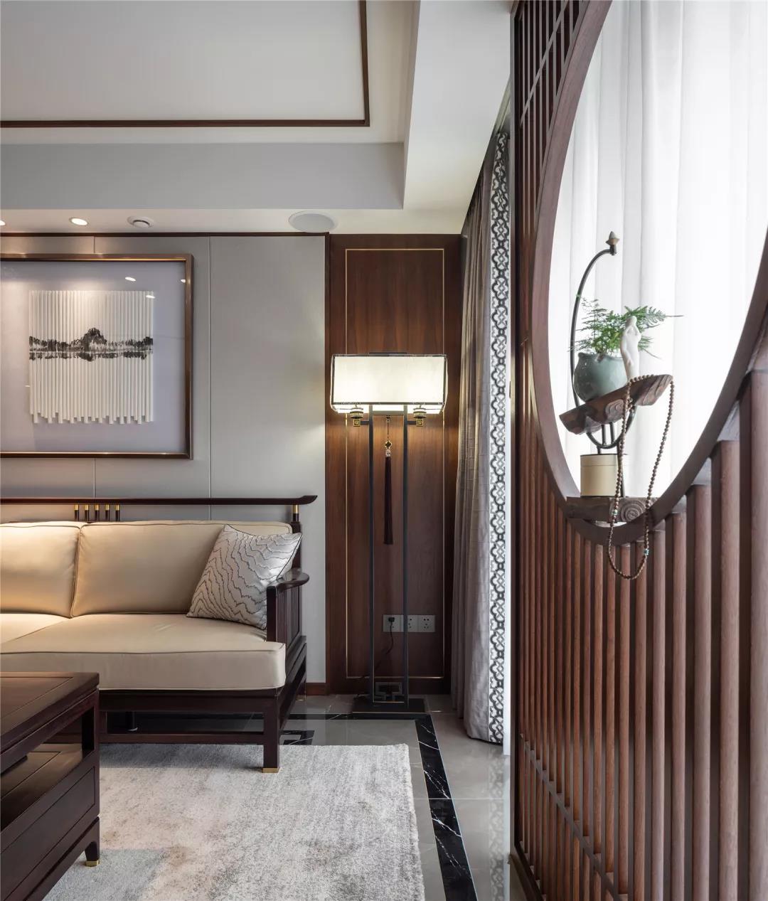 女兒送退休爸媽140㎡養老宅，鄰居都夸品味好